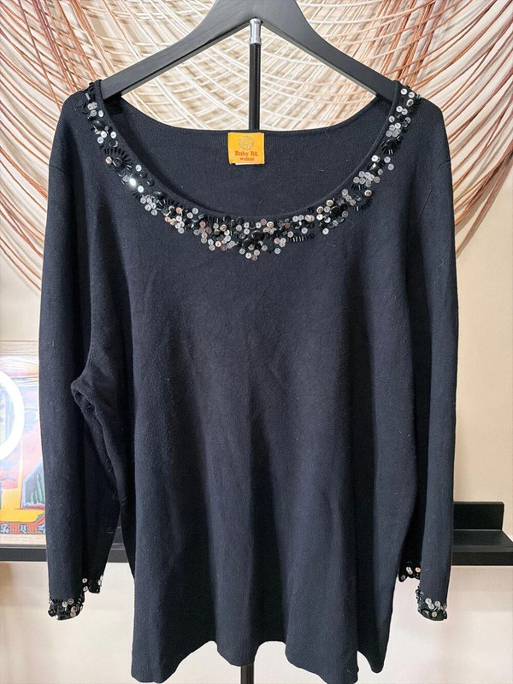 Ruby Road woman, black and sequence top xl 2162